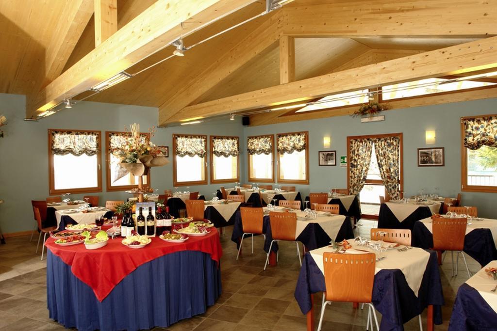 Hotel Olympic Mountains à Césane Extérieur photo