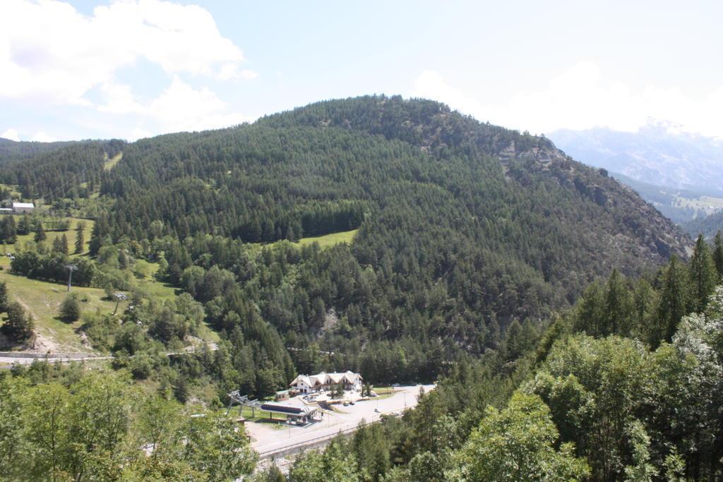 Hotel Olympic Mountains à Césane Extérieur photo