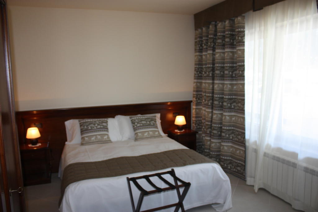 Hotel Olympic Mountains à Césane Chambre photo