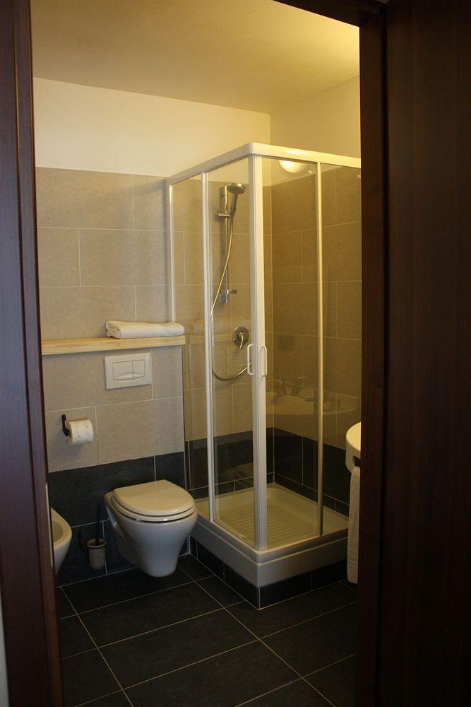 Hotel Olympic Mountains à Césane Extérieur photo